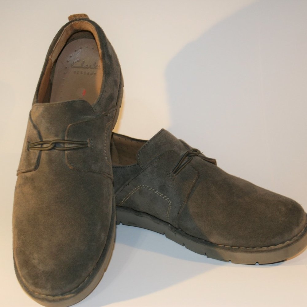 Clarks Un Ava Khaki Suede Slip-On Size 10W NIB